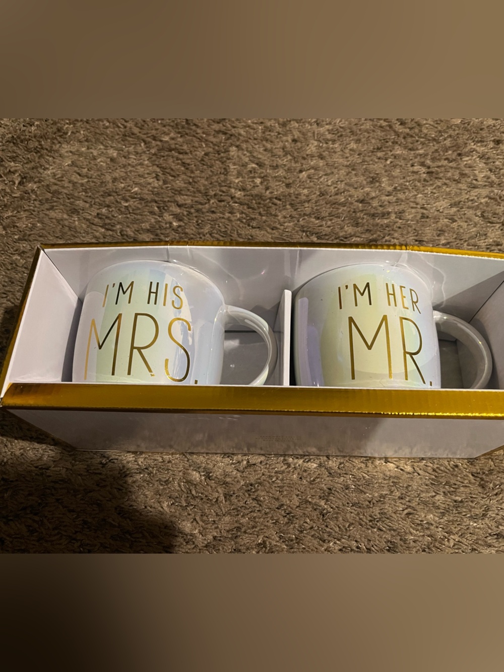 🆕 White and Gold 'I'm His Mrs / I'm Her Mr' Ceramic Mug Set